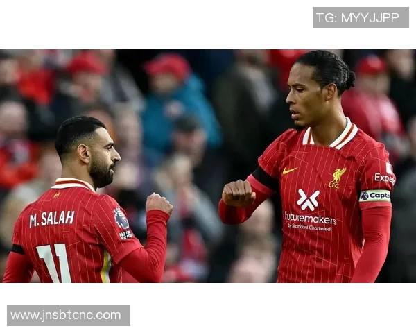 全球足球明星周薪揭秘:谁是收入最高的球员与他们的财富故事